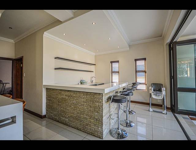 4 BEDROOM HOUSE FOR SALE IN COPPERLEAF ESTATE